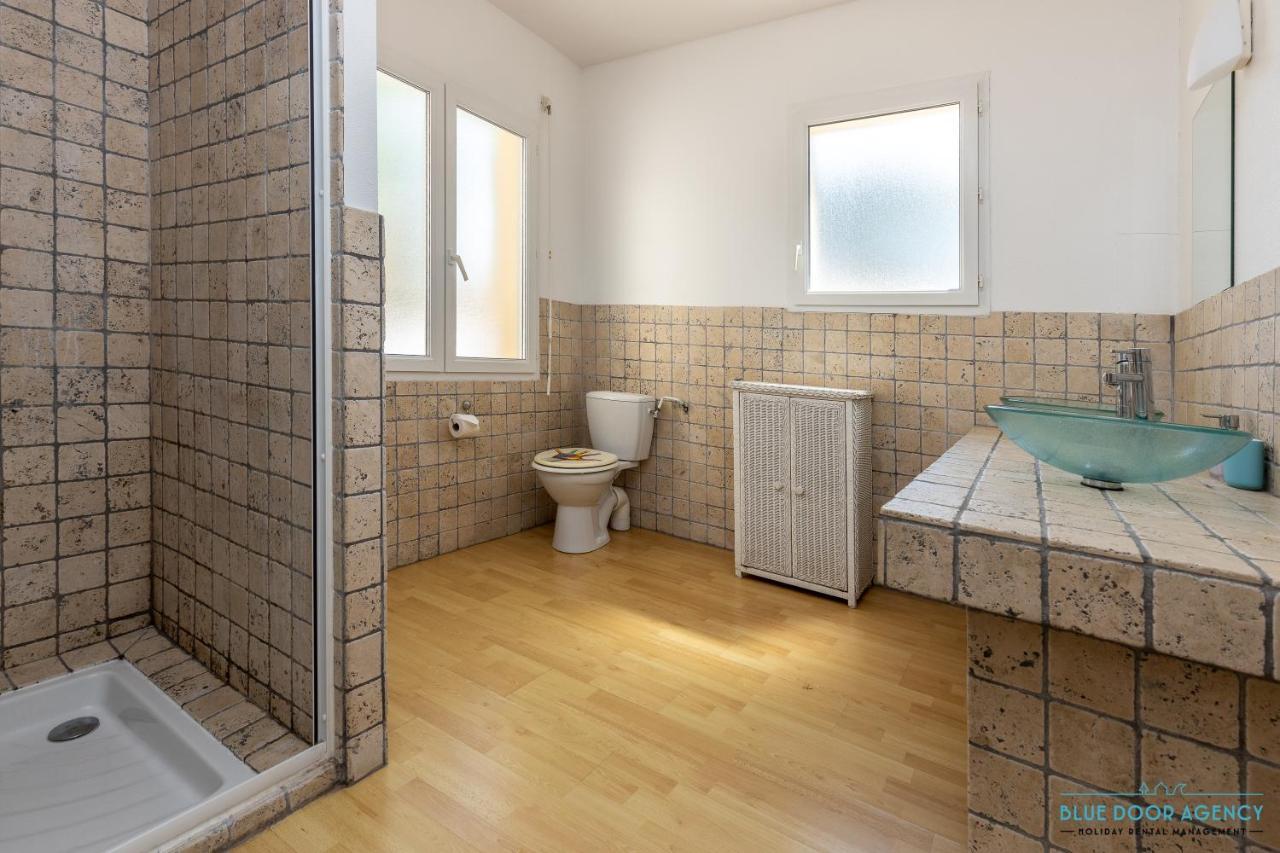 Gallery Villa *